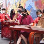 pertunjukan seni warga tionghoa di Pontianak saat imlek